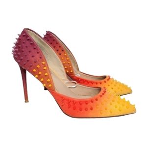 Steve Madden Testy Pointed Yellow Orange Purple Ombre Spiked 6.5